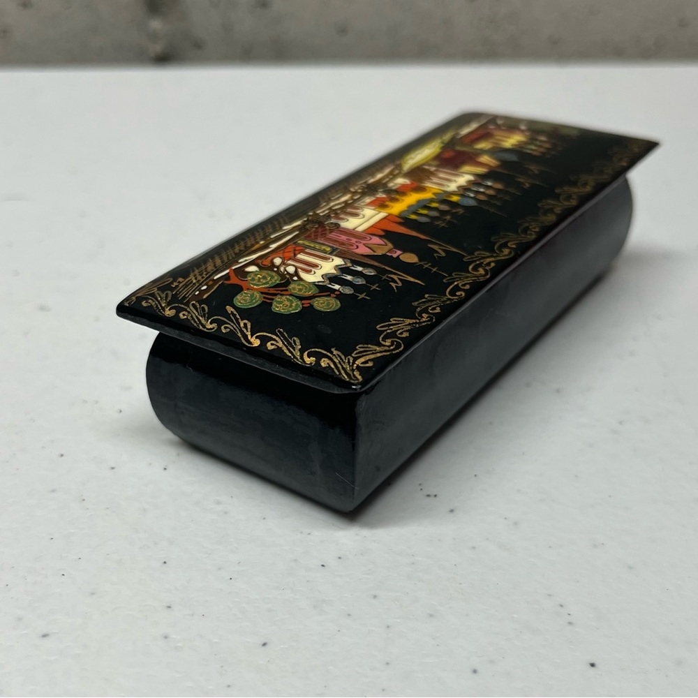 Lacquer Box - Picture 3 of 5